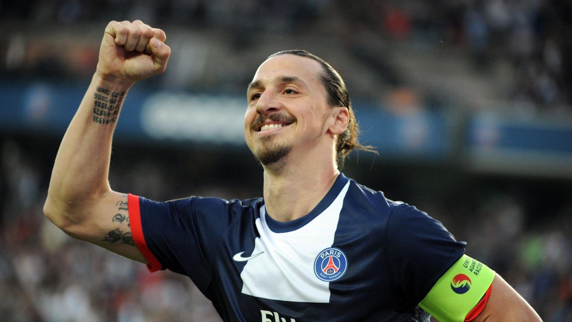 皇马锋线太恐怖!姆巴佩维尼修斯双线合体热身就开花,姆巴佩来皇马穿几号球衣